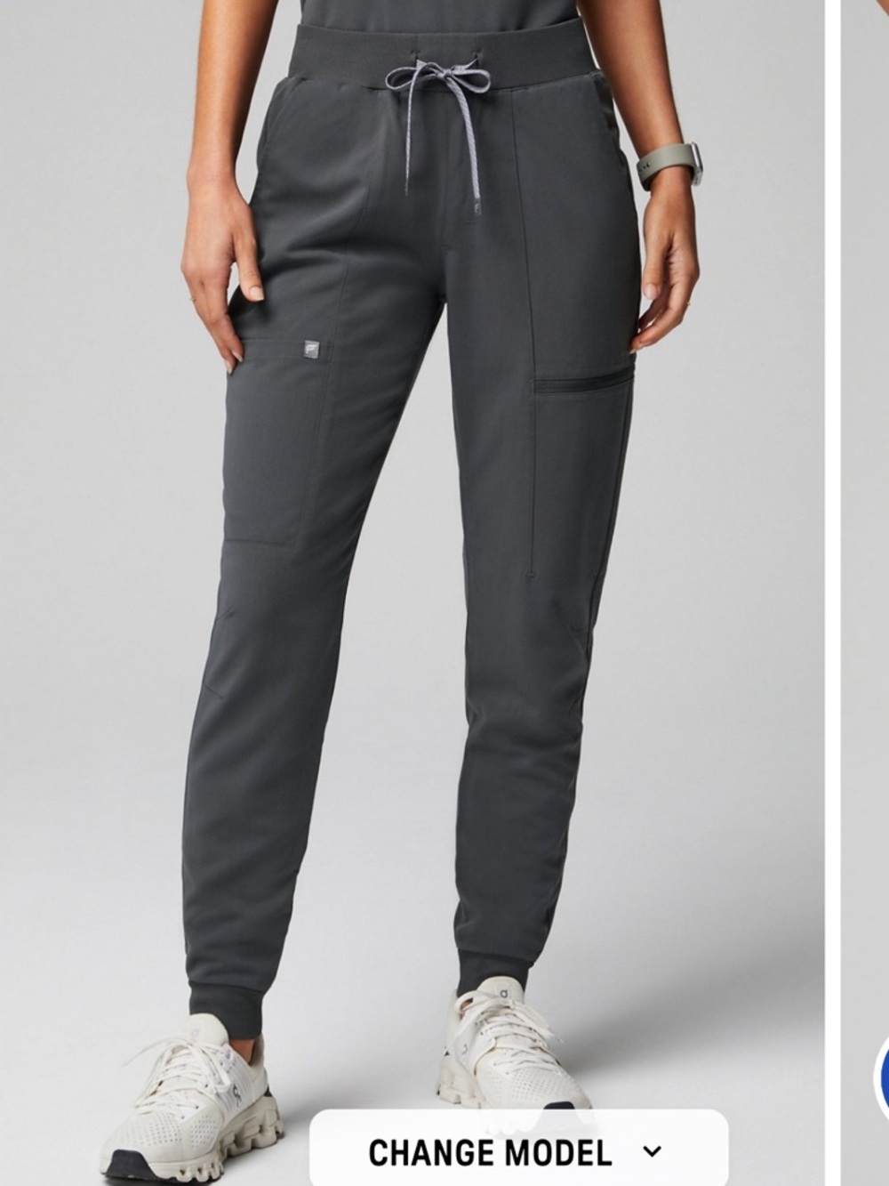 NWOT Fabletics Gray Women's Scrub Joggers Size M
